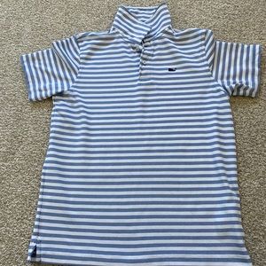 Boys size Medium Vineyard Vines